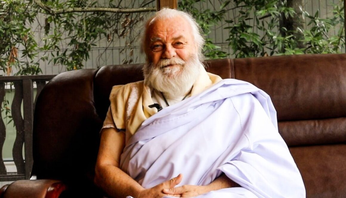 Lama Mike Crowley shares his story on Normalize Psychedelics